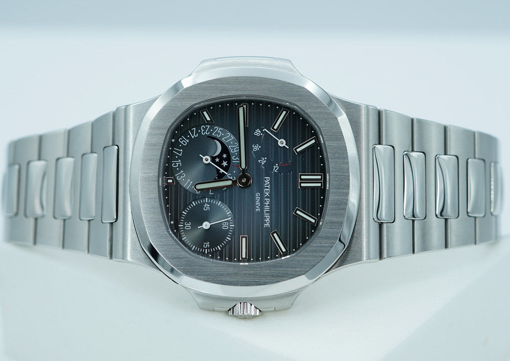 Patek PHILIPPE 5712/1A STAINLESS STEEL NAUTILUS BLUE DIAL MOONPHASE 2022 FULL SET