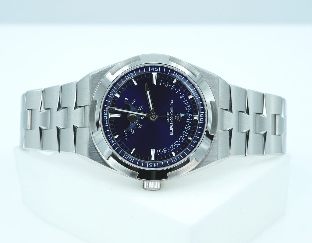 Vacheron CONSTANTIN OVERSEAS 4000V MOONPHASE RETROGRADE DATE BLUE DIAL 2025 FULL SET