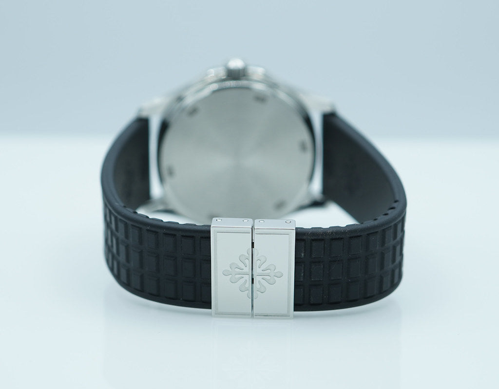 Patek PHILIPPE 5064A AQUANAUT QUARTZ STAINLESS STEEL 35MM 2015 EXTRA STRAPS BOX PAPERS
