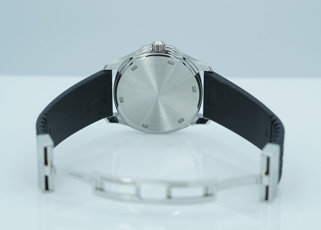 Patek PHILIPPE 5064A AQUANAUT QUARTZ STAINLESS STEEL 35MM 2015 EXTRA STRAPS BOX PAPERS