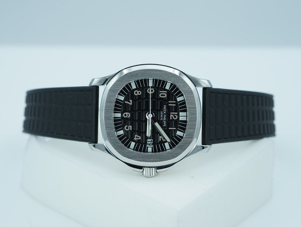Patek PHILIPPE 5064A AQUANAUT QUARTZ STAINLESS STEEL 35MM 2015 EXTRA STRAPS BOX PAPERS