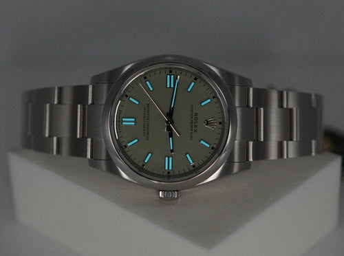 BRAND NEW Rolex 126000 OYSTER PERPETUAL 36 PISTACHIO DIAL 2025 FULL SET