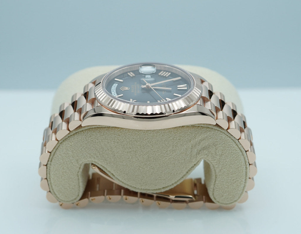 Rolex 228235 DAY DATE 40 ROSE GOLD OMBRE ROMAN DIAL 2025 WARRANTY FULL SET
