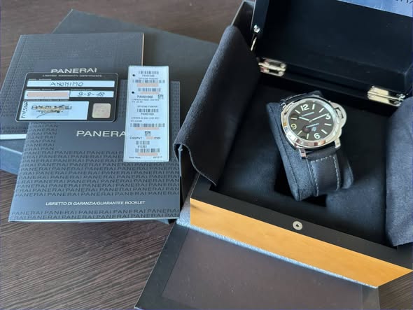 Panerai luminor base logo pam01000