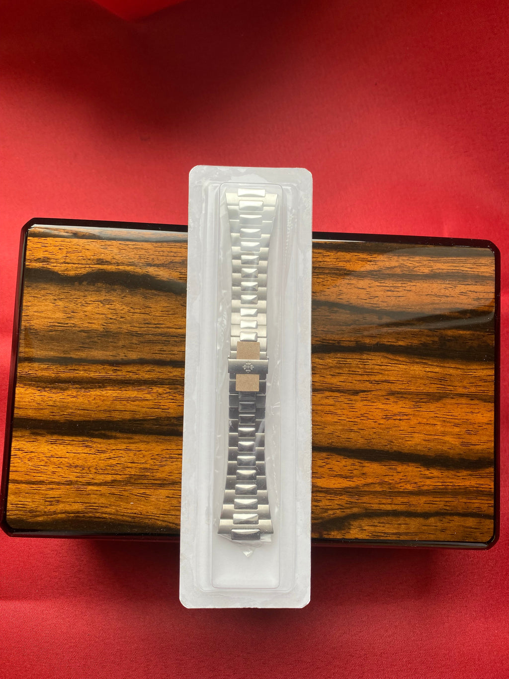 Patek_Philippe_Nautilus bracelet